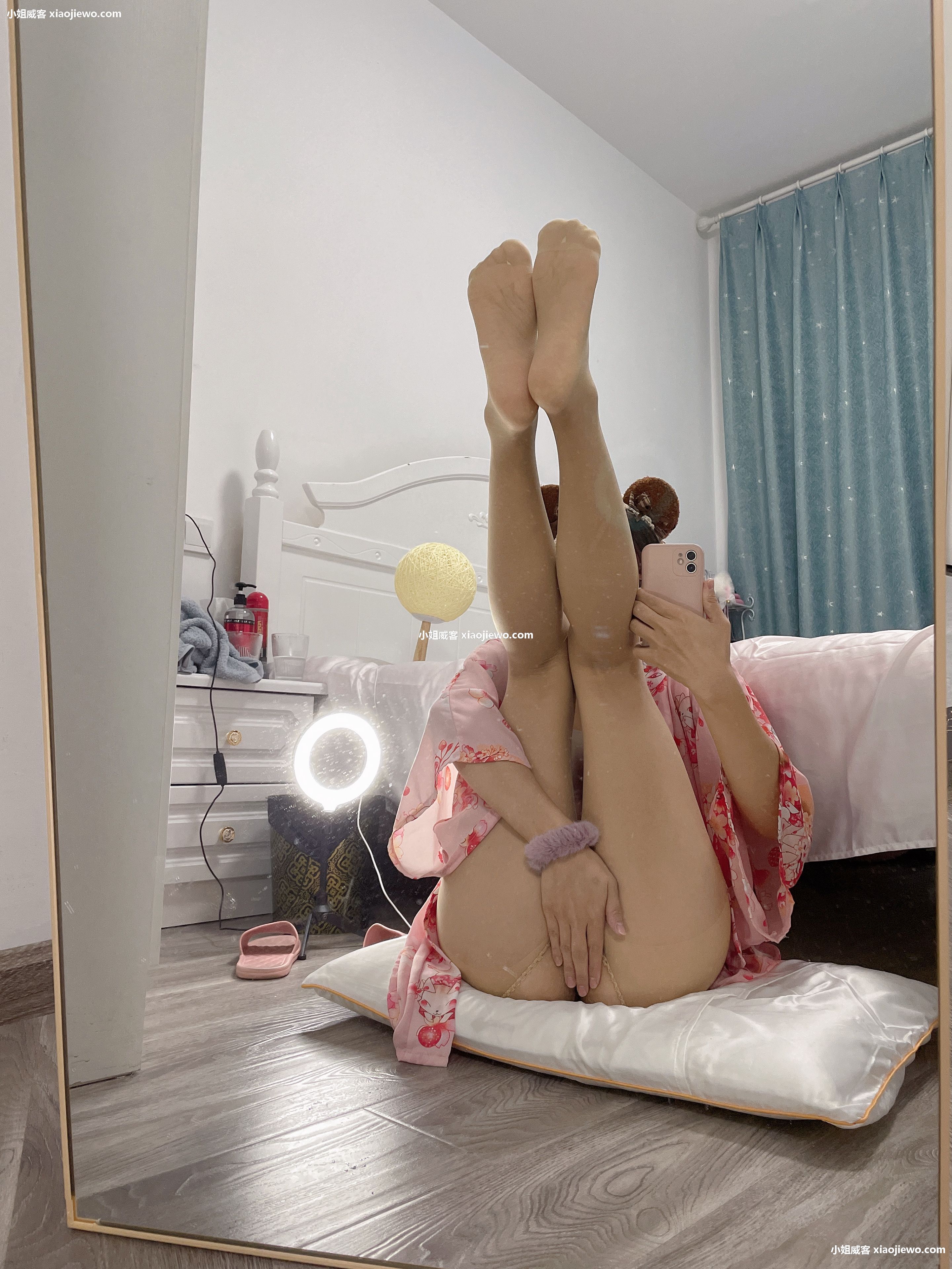 xiaojiewo.comСsm̳ͨ¶Ұսɧ
