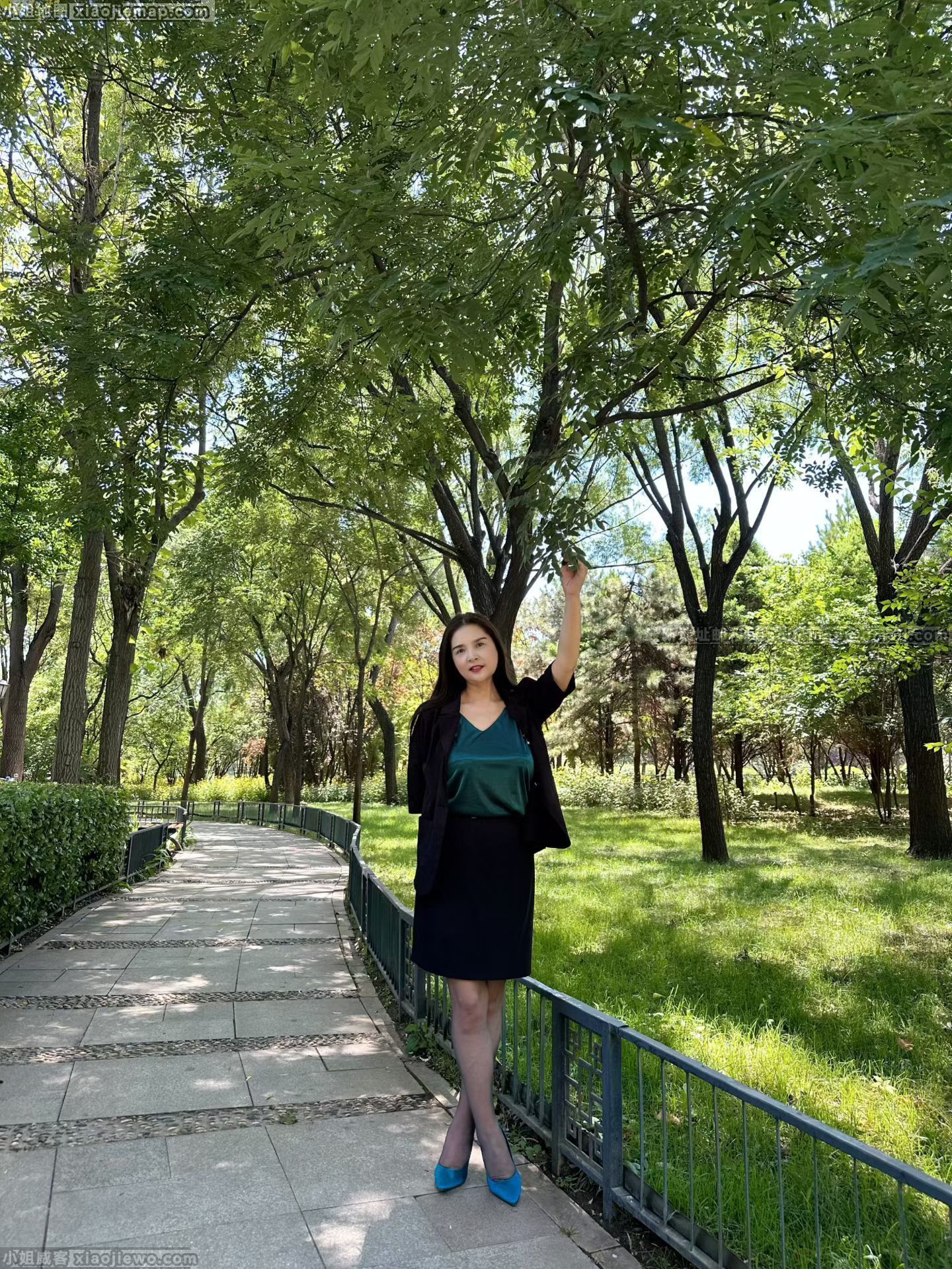 xiaojiewo.com��С����������������һ������Ů�ˣ����Ż���